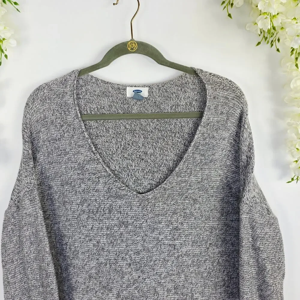 Old Navy Sweater XL Gray Marled V-Neck Knit Tunic Relaxed Minimalist Cozy Casual